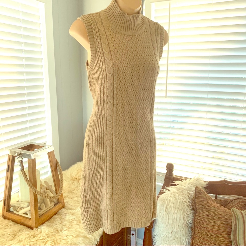 Banana Republic COZY COTTON cable knit dress! EUC!